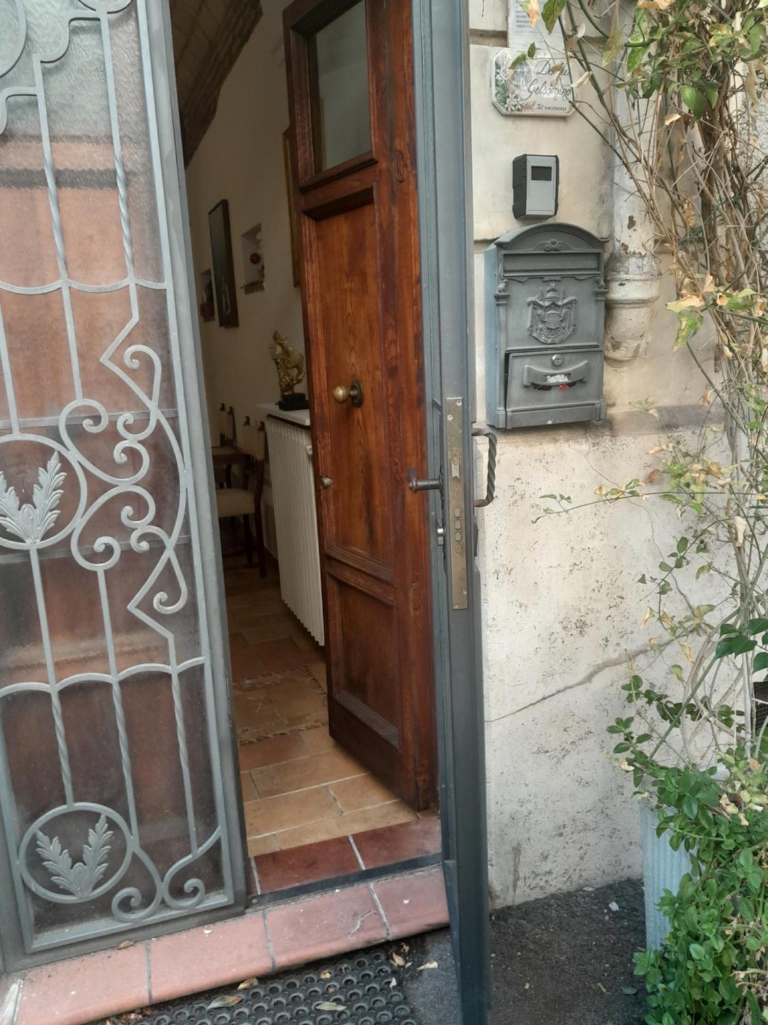 Apartmán Domus Gelsomino Řím Exteriér fotografie